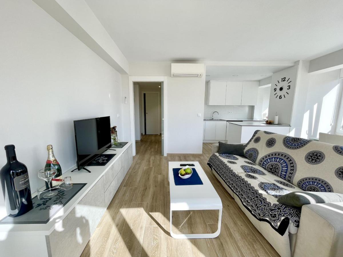 Luxury Center Apartment Μπένιντορμ Εξωτερικό φωτογραφία