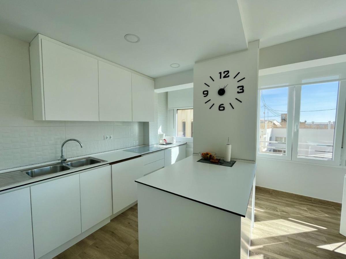 Luxury Center Apartment Μπένιντορμ Εξωτερικό φωτογραφία